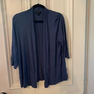 SHOP CLOSING! 💙J Jill blue buttonless cardigan.